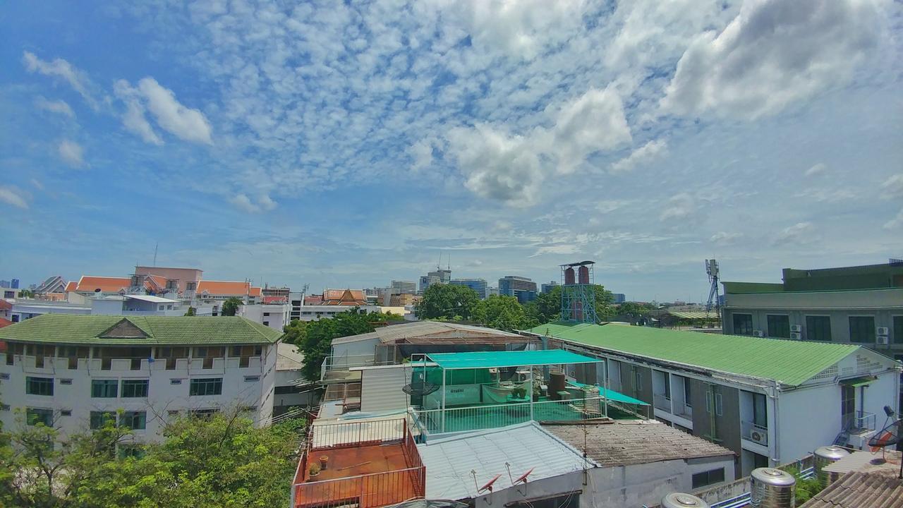 Four Sons Village Bangkok Extérieur photo